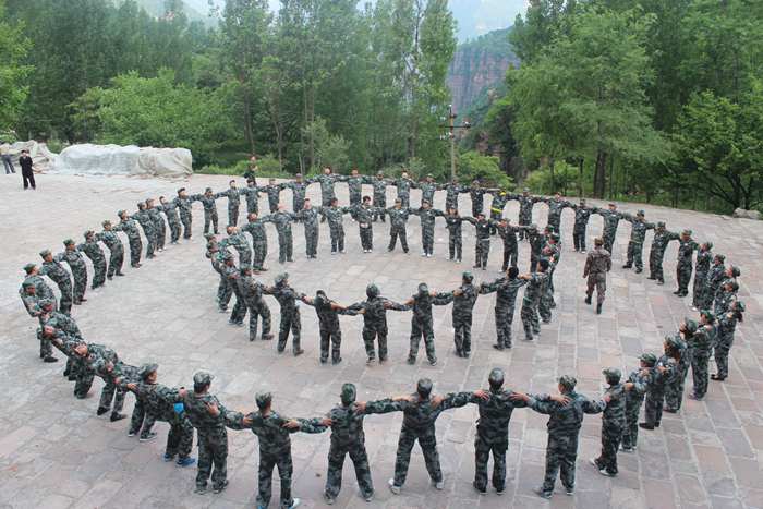 某单位“增强团队凝聚力 提高团队执行力”拓展训练营